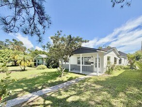 4426 4th Ave N in St. Petersburg, FL - Building Photo - Building Photo