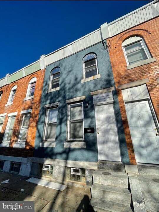 515 E Cornwall St in Philadelphia, PA - Building Photo