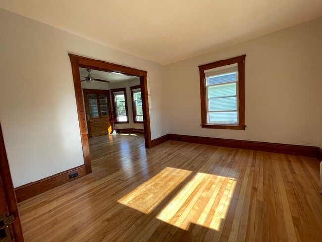 301 Ash St, Unit 303 Ash Street in Manchester, NH - Building Photo - Building Photo