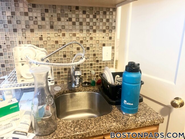 16-20 Westland Ave., Unit 401 in Boston, MA - Building Photo - Building Photo