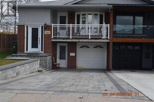 289 Apache Trail in Toronto, ON - Building Photo