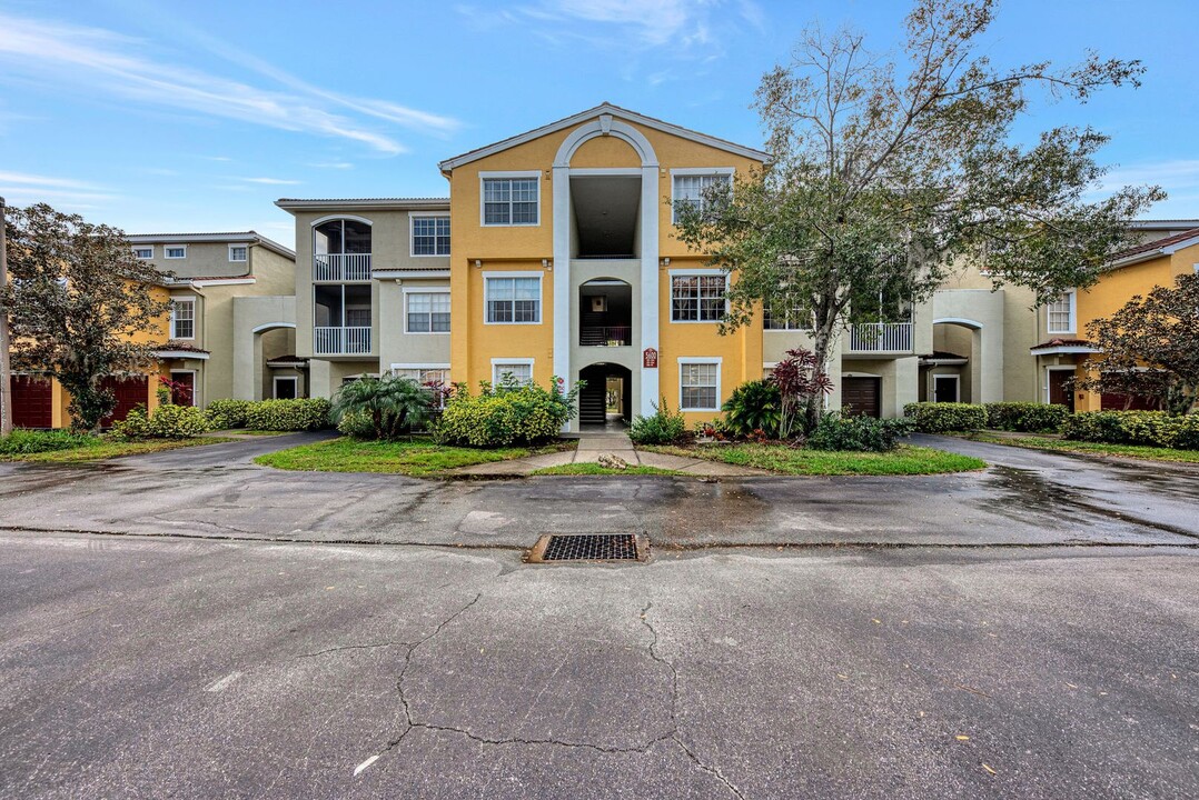 5600 Bentgrass Dr, Unit Bentgrass Beauty in Sarasota, FL - Building Photo