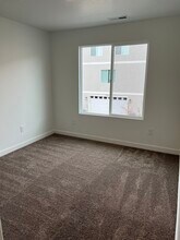 1099 E Yard Row in Lehi, UT - Building Photo - Building Photo