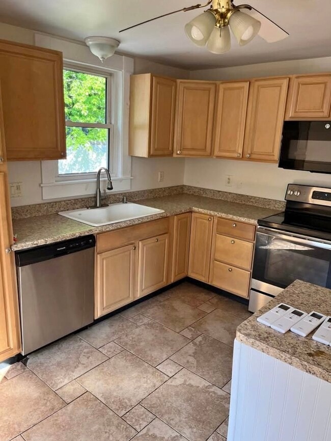 property at 6 Mousam Ct