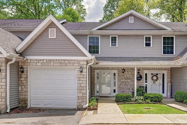 property at 5733 W Vinca Ln