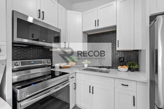 1638 Elm Ave in San Diego, CA - Building Photo - Building Photo