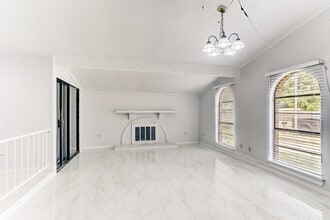 15530 Camino Del Sol Dr in Houston, TX - Building Photo - Building Photo