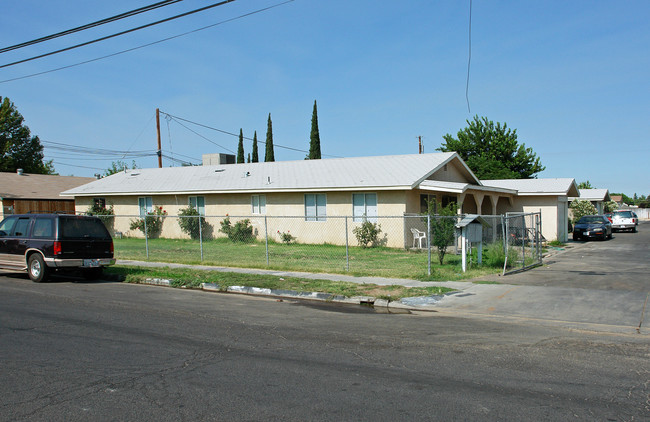 1299 N 8th St in Fresno, CA - Building Photo - Building Photo