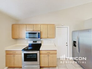 521 Cloudcroft Dr in Deltona, FL - Building Photo - Building Photo