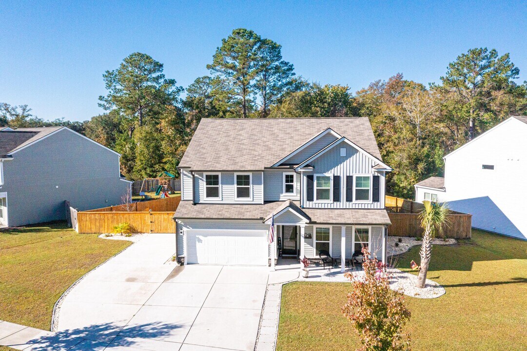 2009 Elvington Rd in Johns Island, SC - Foto de edificio