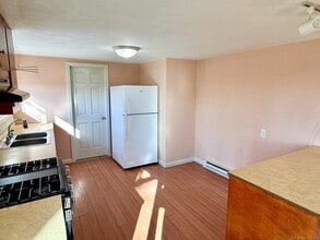 169 Cedar Rd in Sharon, CT - Building Photo - Building Photo