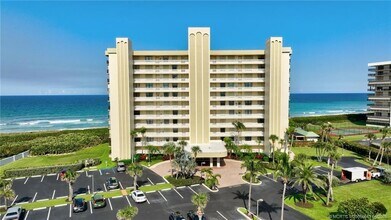 10000 S Ocean Dr, Unit 206 in Jensen Beach, FL - Building Photo - Building Photo