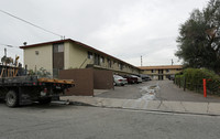 5503-5509 Maywood Ave in Maywood, CA - Building Photo - Building Photo