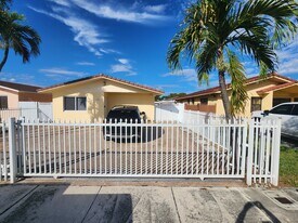 1285 W 39th Pl in Hialeah, FL - Building Photo