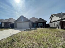 4553 W Divide Dr in Fayetteville, AR - Building Photo