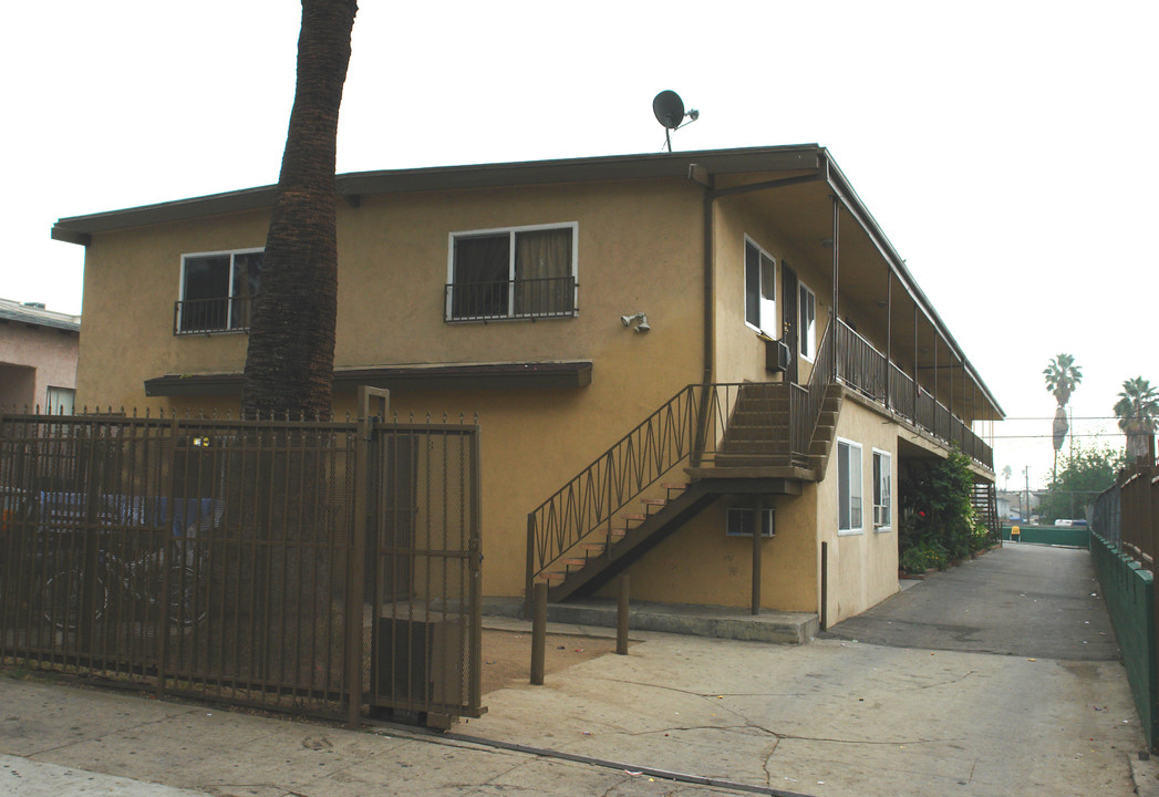 3332 Drew St in Los Angeles, CA - Building Photo