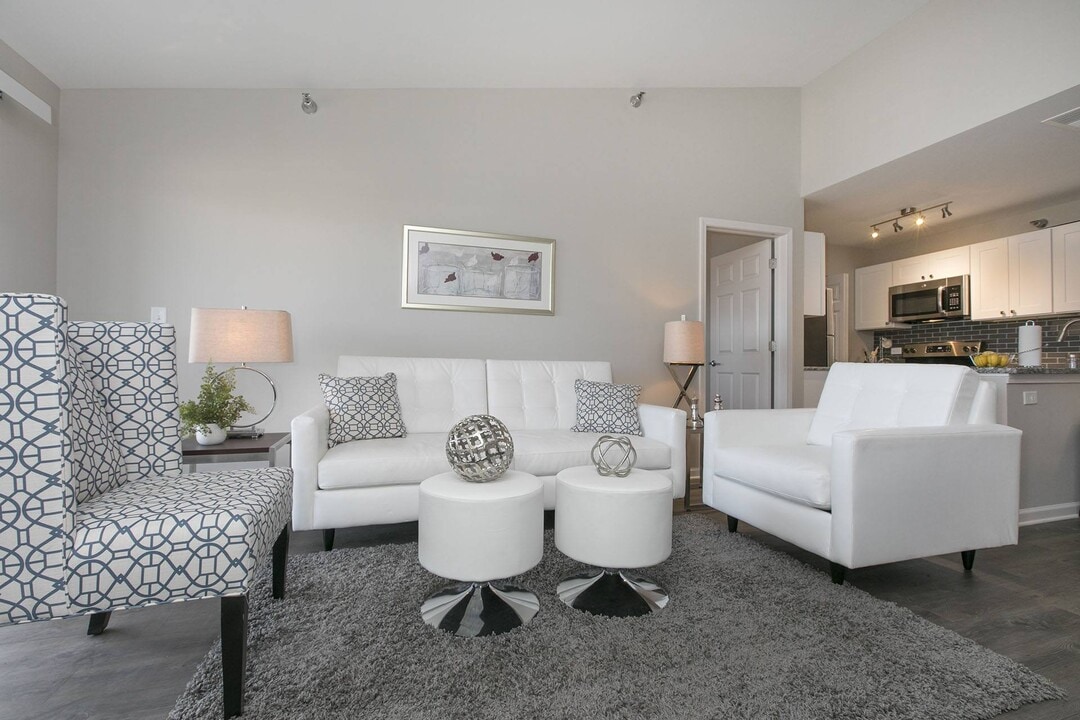 Hawthorn at Oakhurst in Aurora, IL - Building Photo