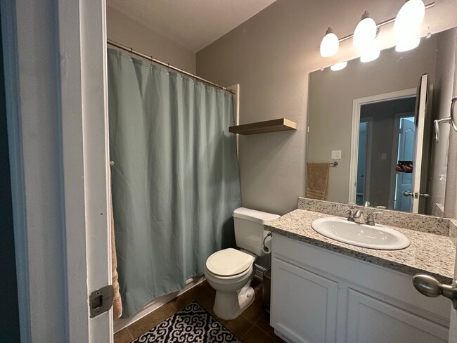 419 Oak Chase Dr in Conroe, TX - Foto de edificio - Building Photo