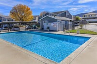 Sierra Ridge Apartments in Tehachapi, CA - Foto de edificio - Building Photo