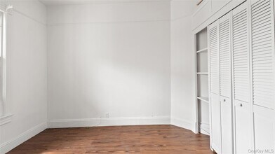 39 Victor St in Yonkers, NY - Building Photo - Building Photo