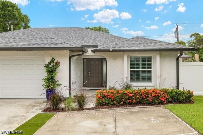 749 91st Ave N in Naples, FL - Building Photo - Building Photo