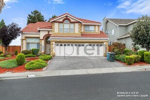 1001 Sandhurst Dr in Vallejo, CA - Building Photo