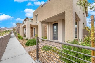 11655 Redwood Mountain Ave in Las Vegas, NV - Building Photo - Building Photo