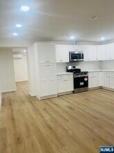 34 Wisse St, Unit 24 in Lodi, NJ - Foto de edificio - Building Photo