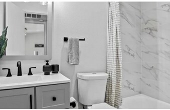 2627 Douglas Ave in Dallas, TX - Building Photo - Building Photo