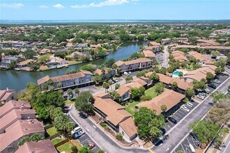 6328 Newtown Cir in Tampa, FL - Building Photo - Building Photo