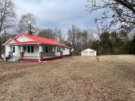400 Bradstone Dr in Winston-Salem, NC - Building Photo
