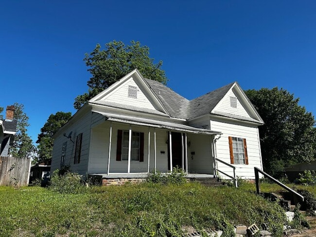 1530-1532 Dartmouth Ave in Bessemer, AL - Foto de edificio - Building Photo