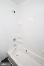 5850 N 13th St, Unit 306 in Philadelphia, PA - Building Photo - Building Photo