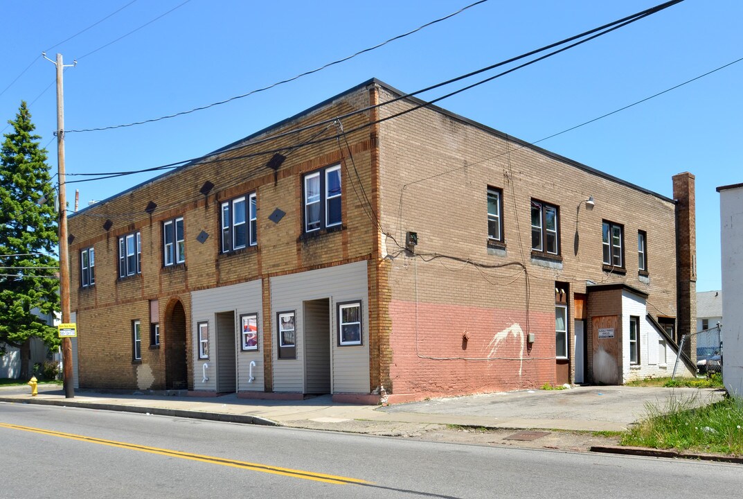 855-861 Jay St in Rochester, NY - Foto de edificio