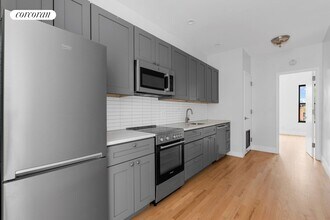 252 Prospect Pl in Brooklyn, NY - Foto de edificio - Building Photo