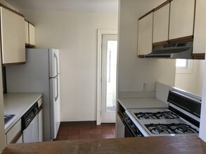 103 Havemeyer Pl, Unit 1 in Greenwich, CT - Building Photo - Building Photo