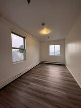 686 John F. Kennedy Blvd in Bayonne, NJ - Building Photo - Building Photo