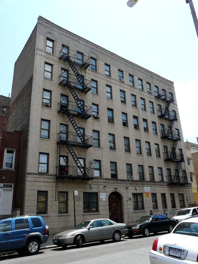 2528 Cruger Ave in Bronx, NY - Building Photo - Building Photo