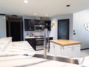 19508 E 49th St in Broken Arrow, OK - Building Photo - Building Photo