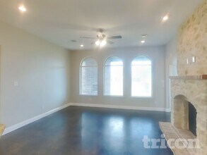 108 Mckinley Dr in Burleson, TX - Building Photo - Building Photo
