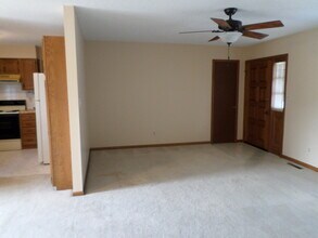 2008 Shirley Ln in Manhattan, KS - Building Photo - Building Photo