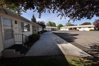 Downtown Living Units in Baker City, OR - Building Photo - Building Photo