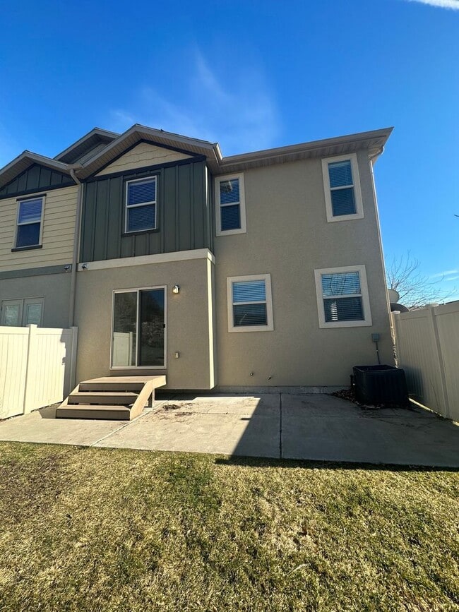 property at 1608 Hollyhock Cir