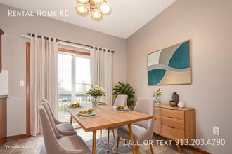 23504 W 73rd Terrace in Shawnee, KS - Building Photo - Building Photo