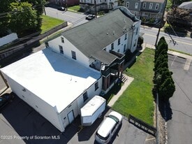281 E Main St in Plymouth, PA - Building Photo