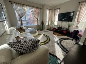 1305 Soball St in Coquitlam, BC - Building Photo - Building Photo