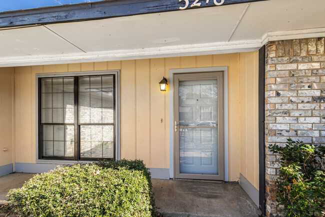 5218 Prairie Creek Dr in Flower Mound, TX - Foto de edificio - Building Photo