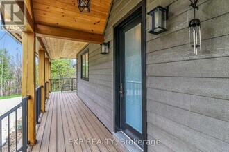 155 Delphi Ln in Blue Mountains, ON - Building Photo - Building Photo
