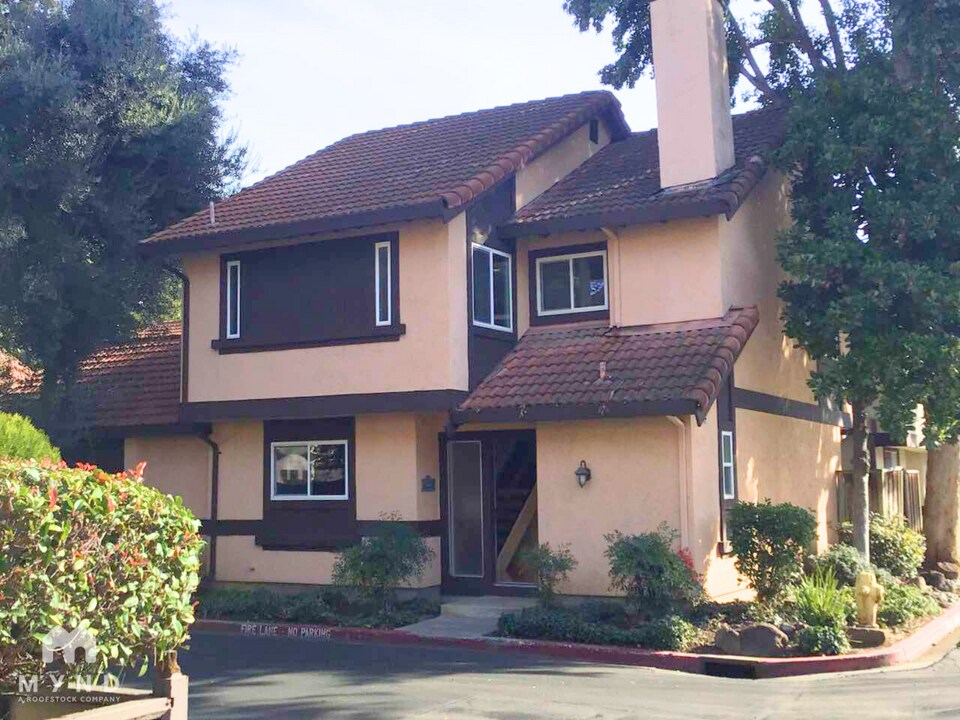7161 Rouse Ct in San Jose, CA - Building Photo