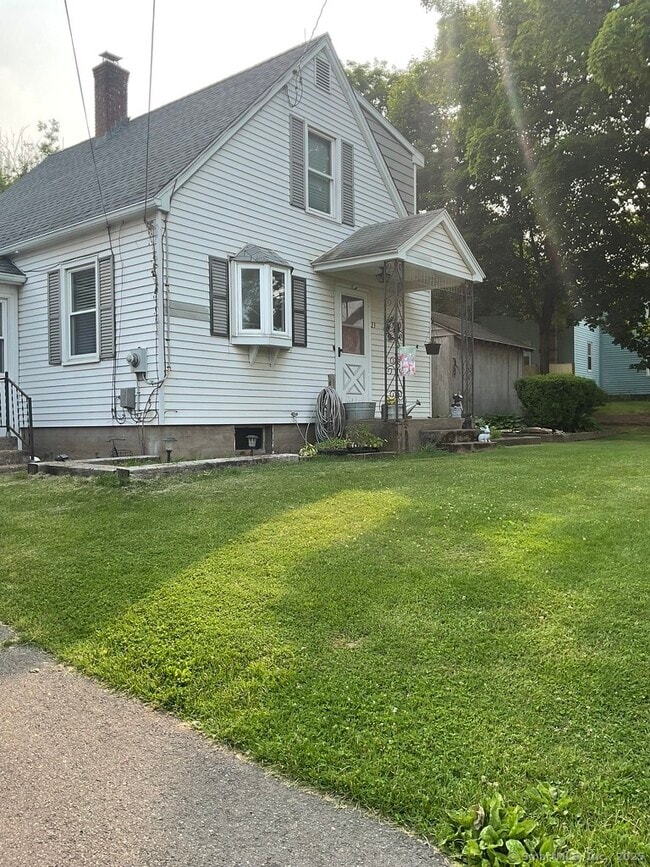 23 Kreyssig Rd in East Windsor, CT - Building Photo - Building Photo